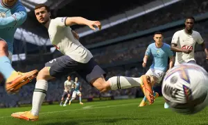 Jak strzelić mocno po ziemi w FIFA 22 i zaskoczyć przeciwnika